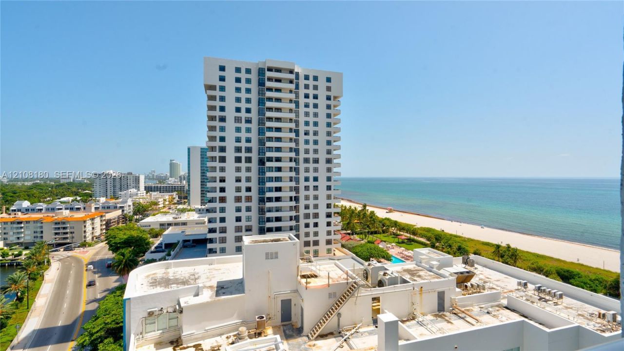 2457 Collins Ave , Unit 1501, Miami Beach, FL 33140 Photo