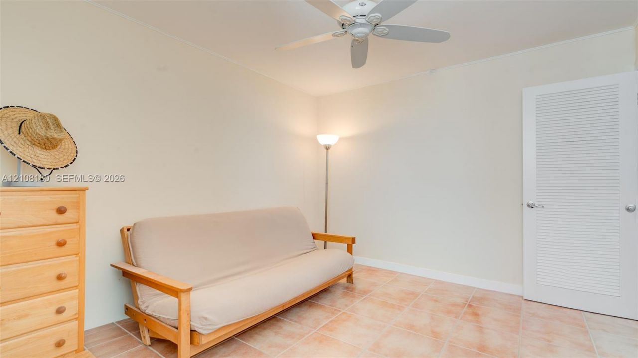 2457 Collins Ave , Unit 1501, Miami Beach, FL 33140 Photo