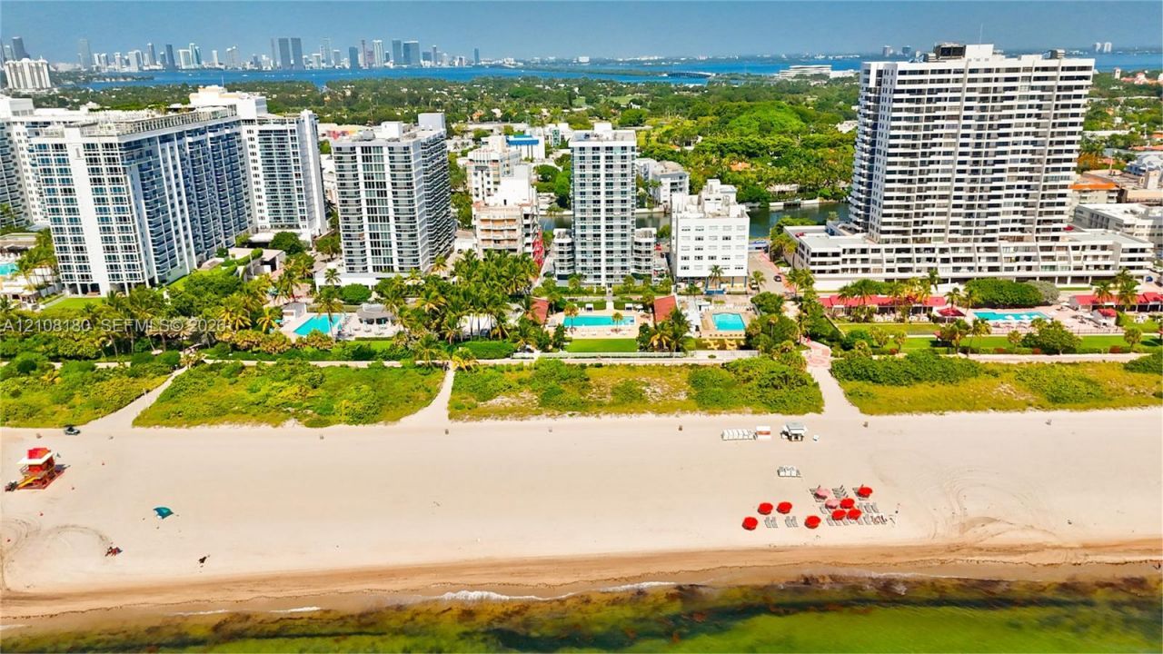 2457 Collins Ave , Unit 1501, Miami Beach, FL 33140 Photo