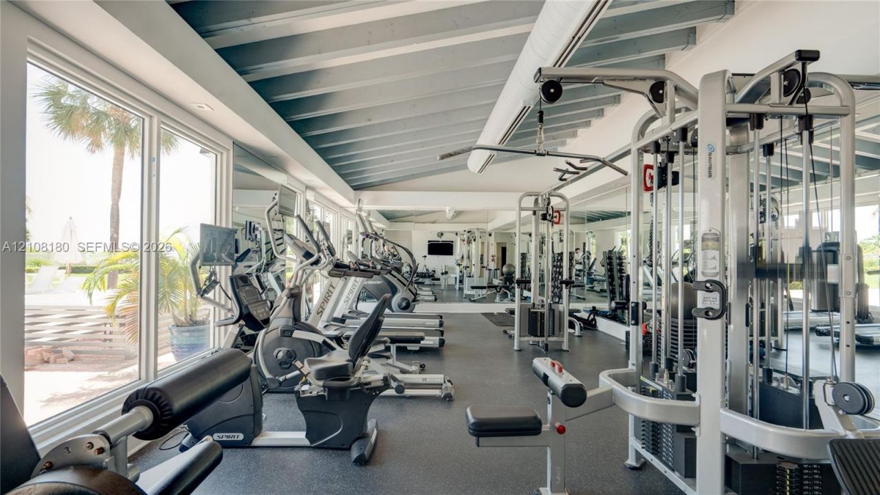 2457 Collins Ave , Unit 1501, Miami Beach, FL 33140 Photo
