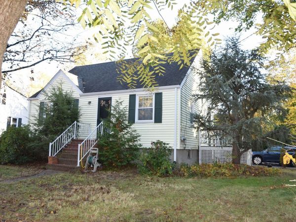 73 Chestnut Circle, Randolph, MA 02368