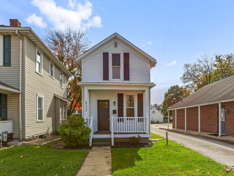832 E Main Street , Lancaster, OH 43130 Photo 2
