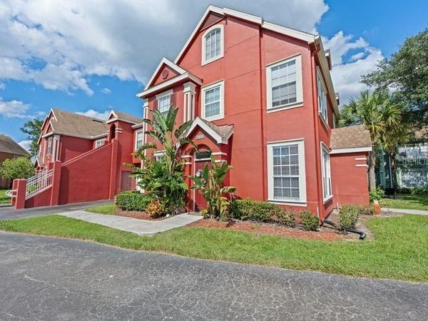 9578 LAKE CHASE ISLAND WAY , Unit 9578, TAMPA, FL 33626