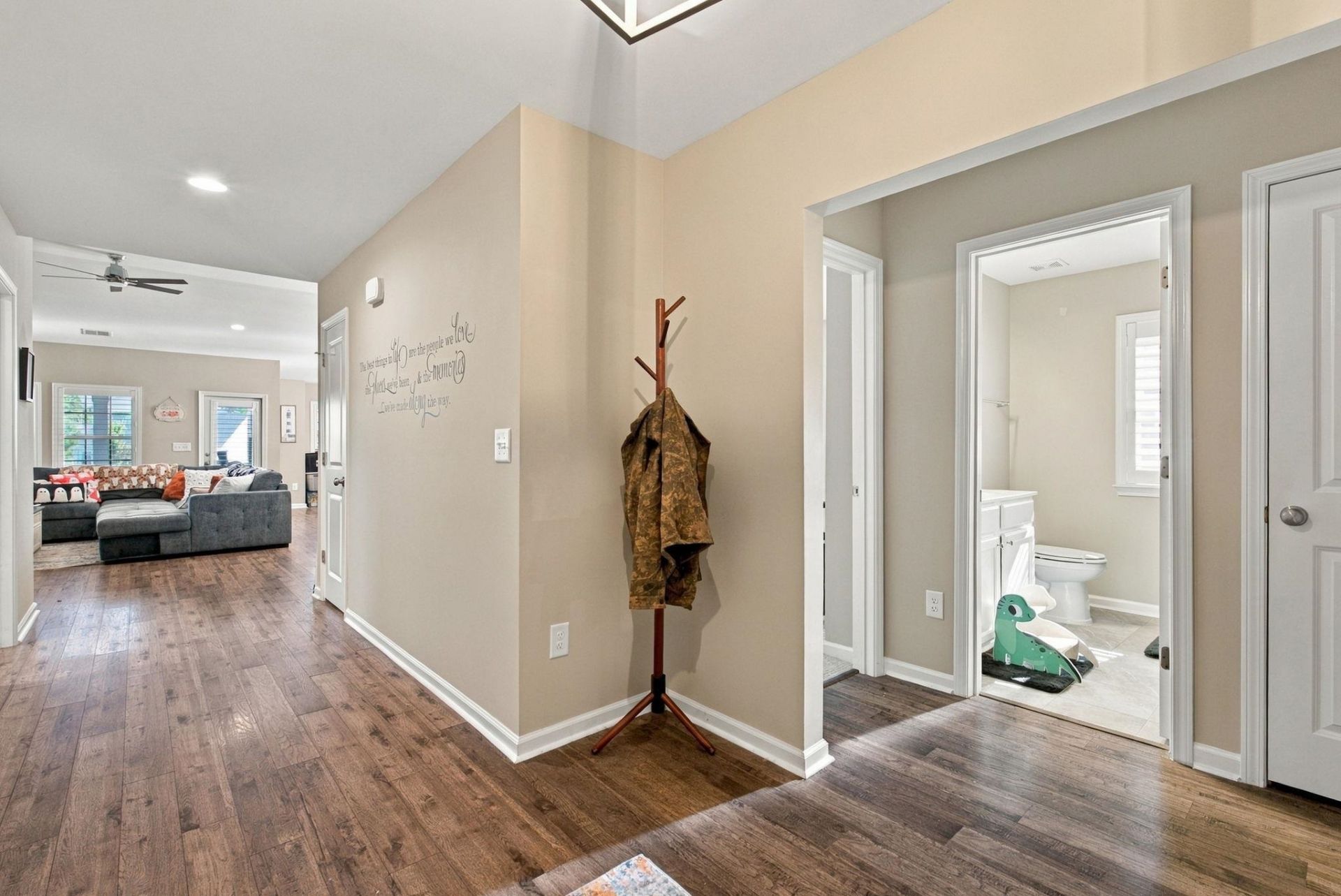 3712 Park Pointe Ave.  Photo 5