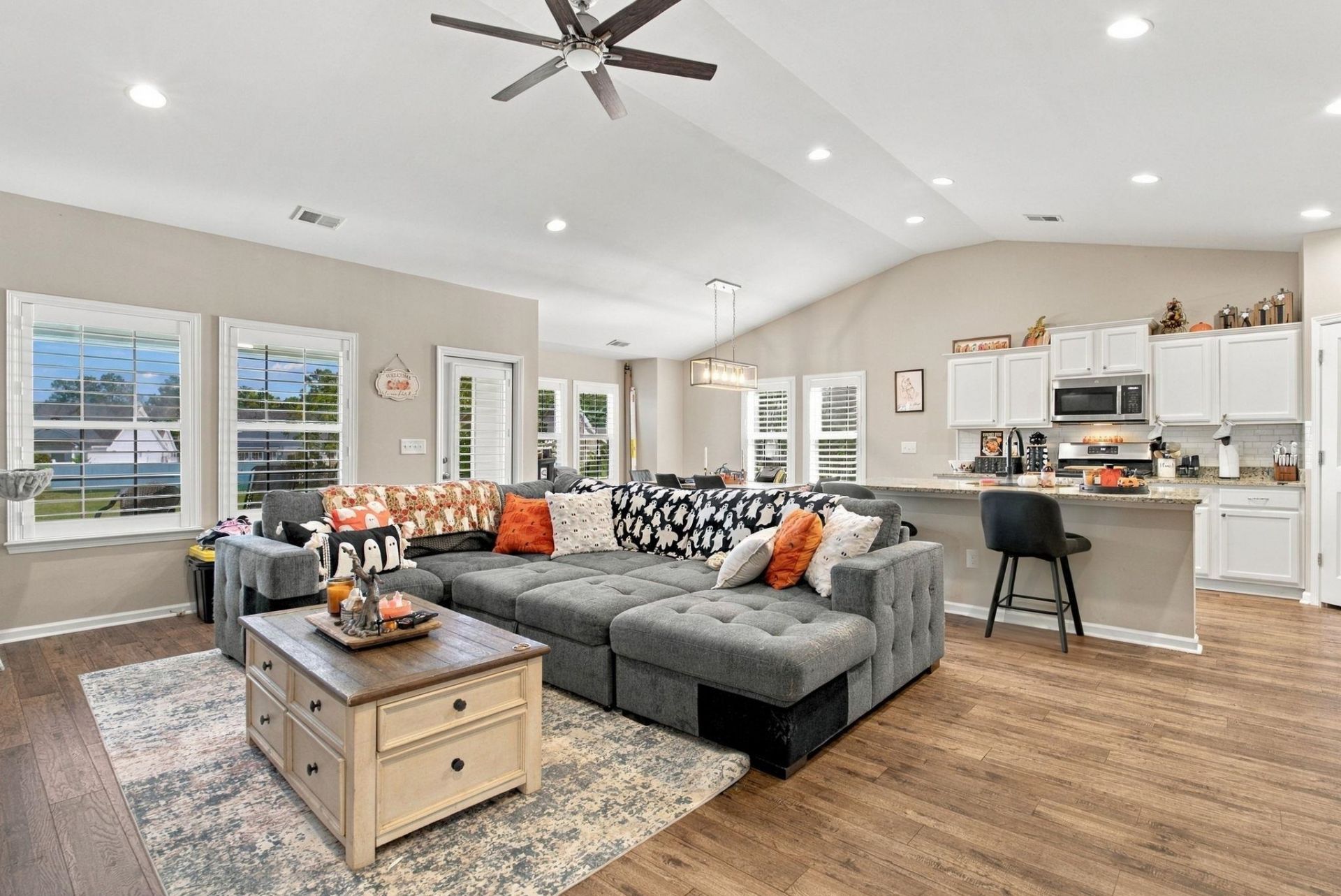 3712 Park Pointe Ave.  Photo 6