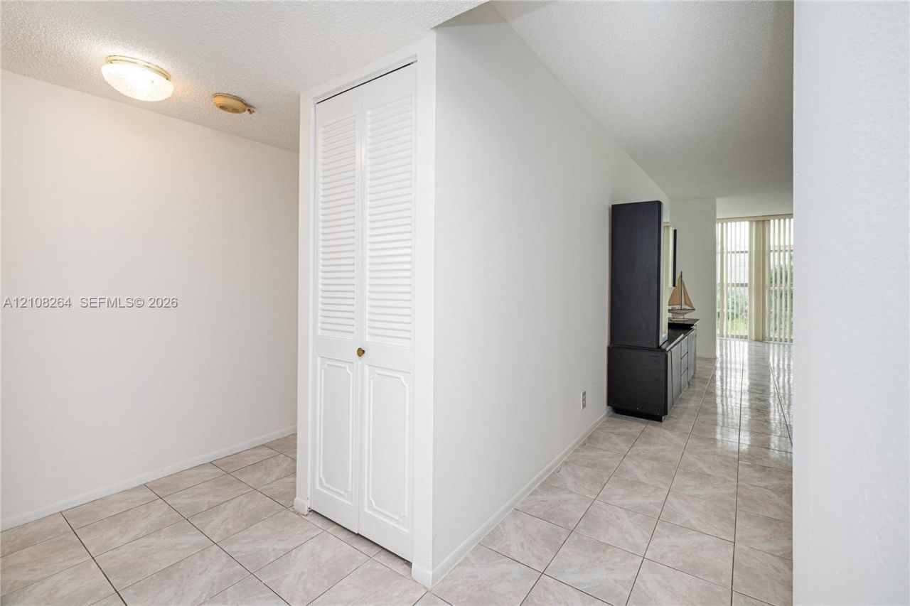 2101 Atlantic Shores Blvd , Unit 314, Hallandale Beach, FL 33009 Photo