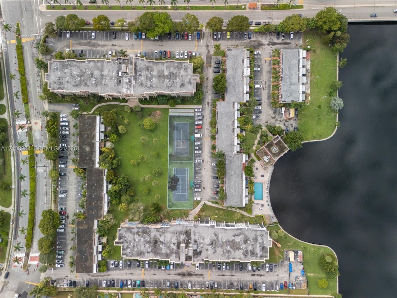 2101 Atlantic Shores Blvd , Unit 314, Hallandale Beach, FL 33009 Photo
