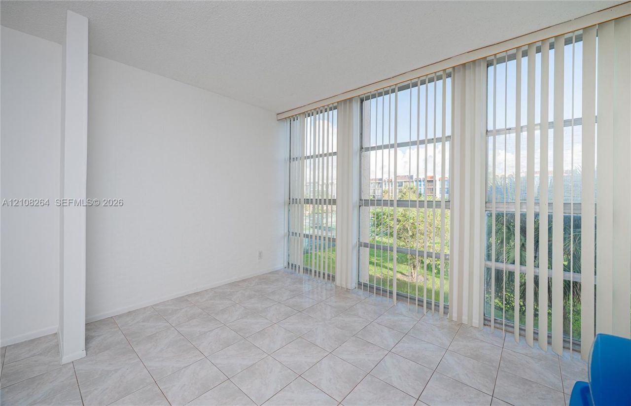 2101 Atlantic Shores Blvd , Unit 314, Hallandale Beach, FL 33009 Photo