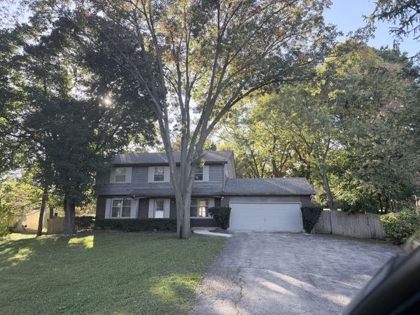 30974 N Milwaukee Avenue , Libertyville, IL 60048