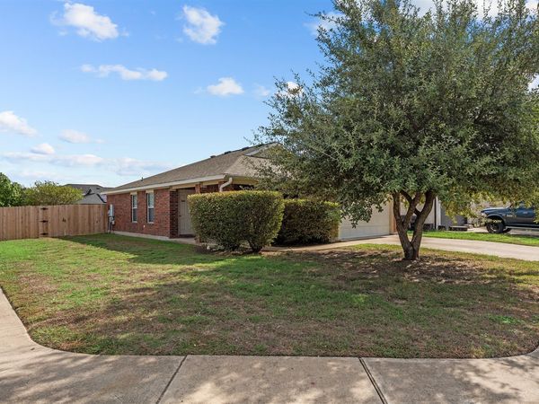 700 Morgan DR, Leander, TX 78641