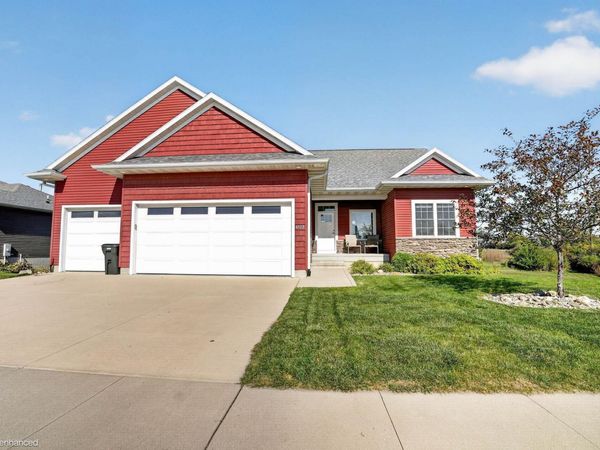 4123 Berry Hill Road, Cedar Falls, IA 50613