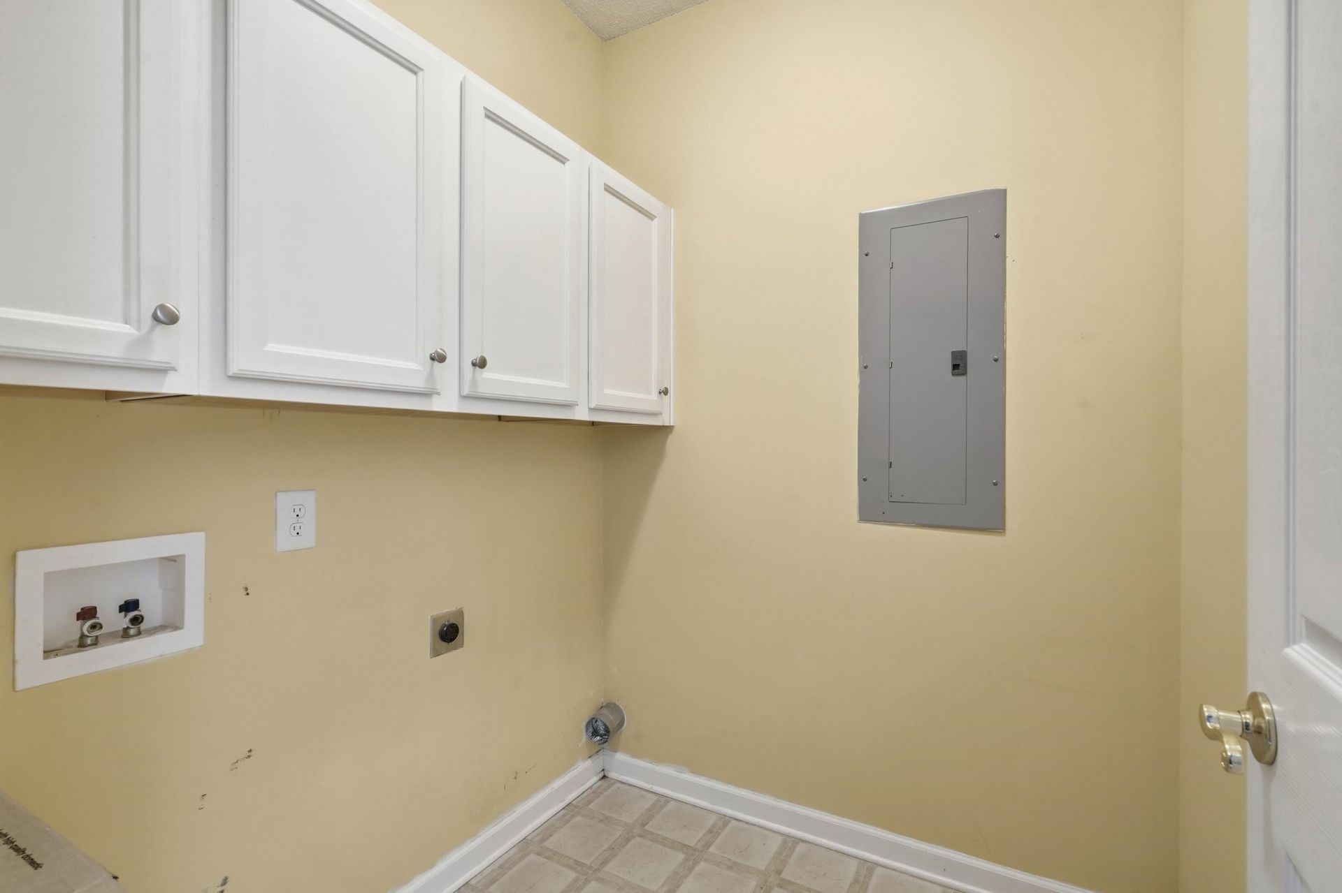 3226 Gervais Ln. Photo 6