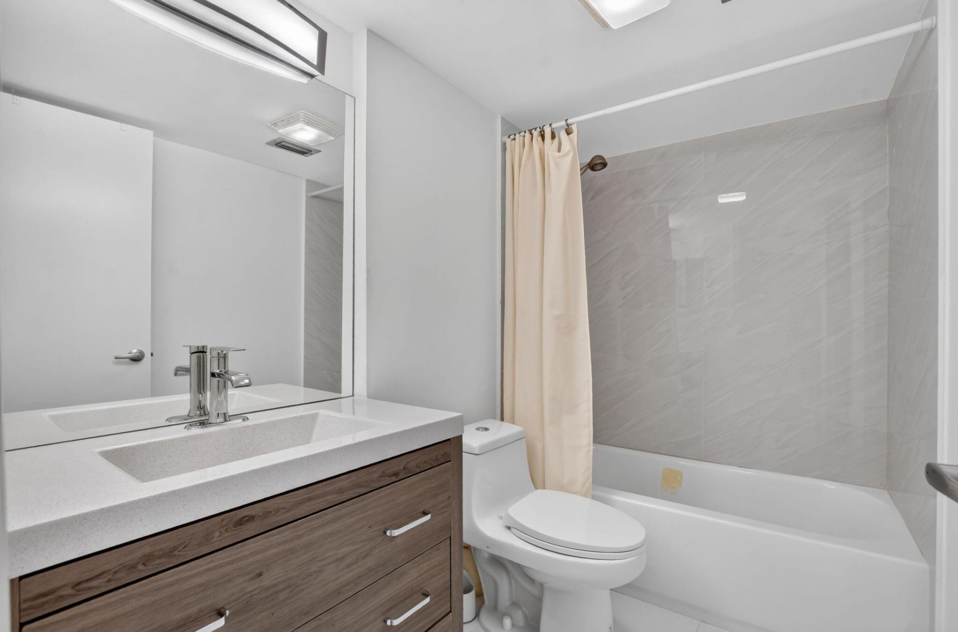 23099 Barwood Lane N, Unit 308, Boca Raton, FL 33428 Photo