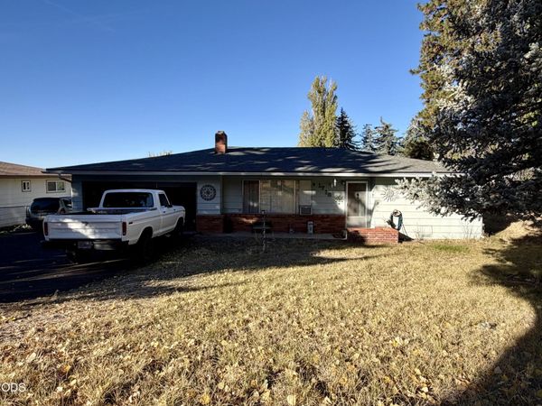 1718 Shawna Court, Klamath Falls, OR 97603