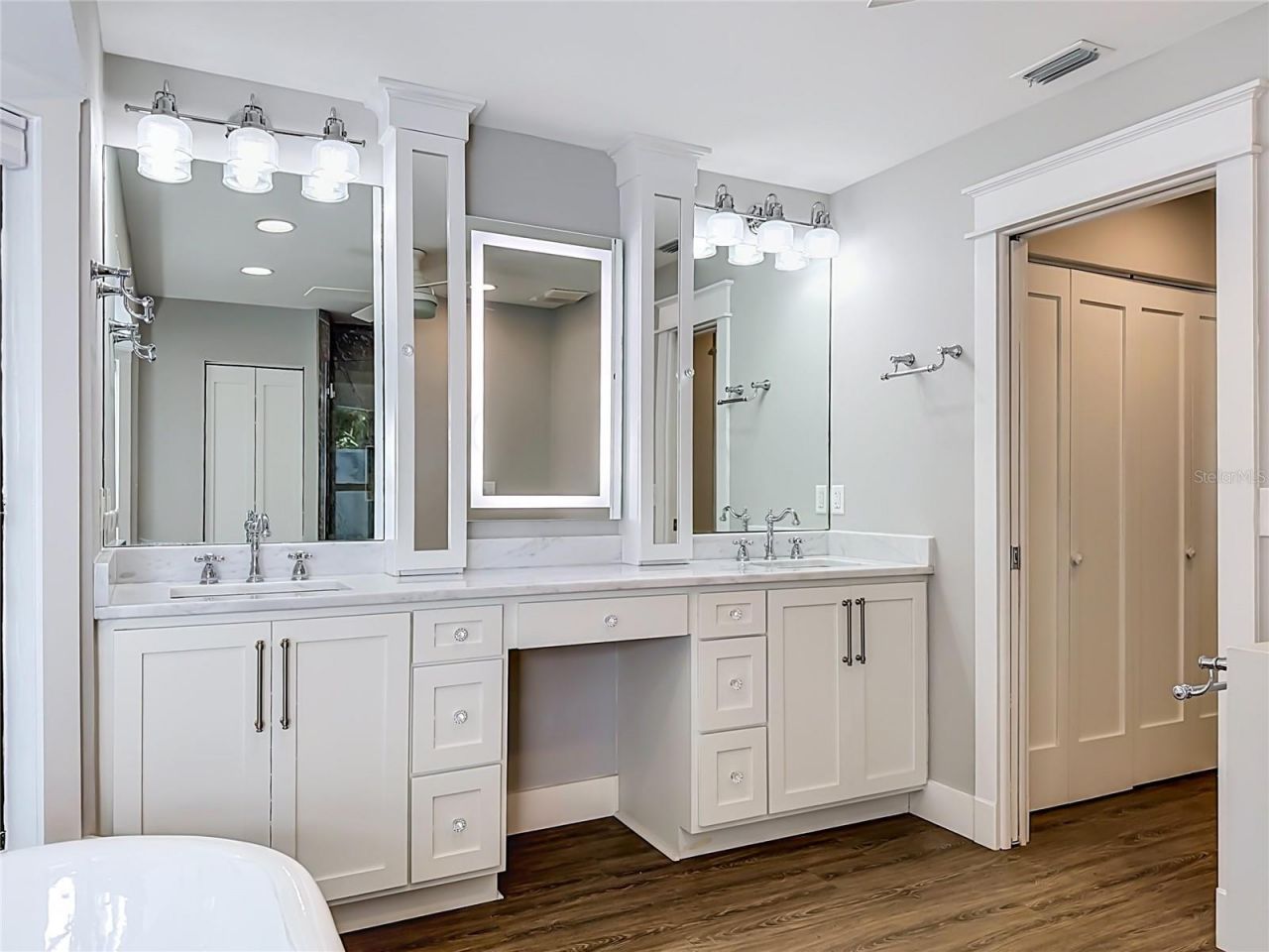1115 Mill Run E, Bradenton, FL 34212 Photo