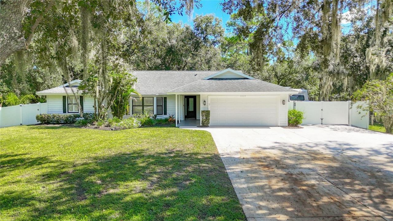 1115 Mill Run E, Bradenton, FL 34212 Photo