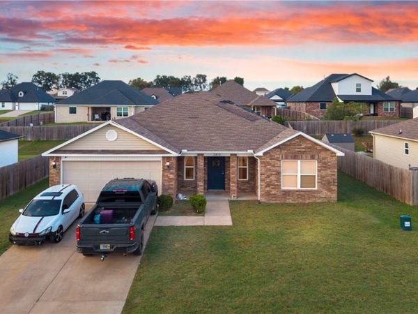 2810 Wyandotte Avenue , Springdale, AR 72764