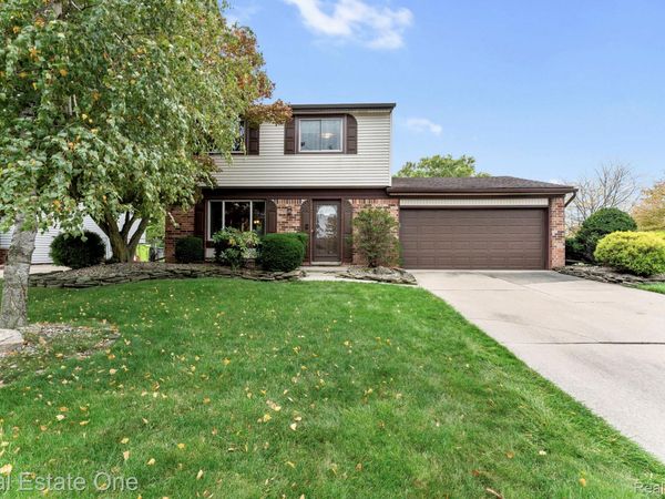 23359 Port Street, Flat Rock, Mi 48134