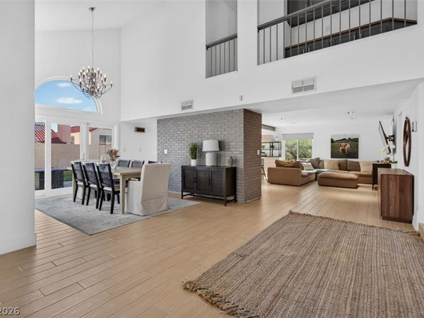 3320 Canyon Lake Drive, Las Vegas, NV 89117