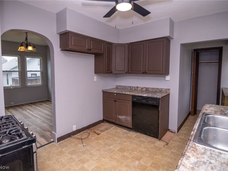 813 Jeanette Avenue, Steubenville, OH 43952 Photo 32