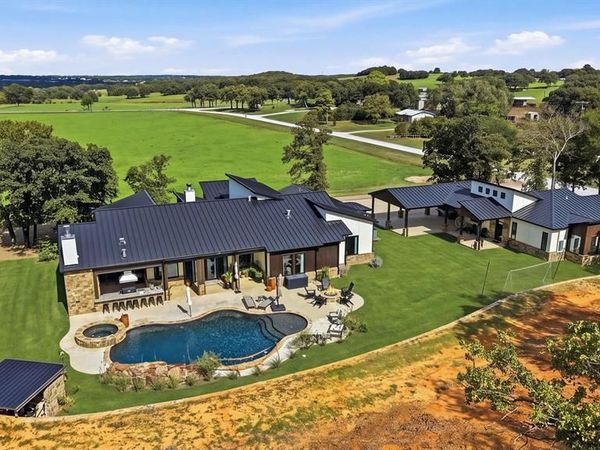 141 County Road 2115, Gainesville, TX 76240