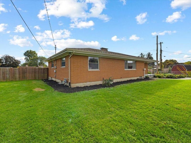 606 W Lake Avenue, New Carlisle, OH 45344 Photo 11