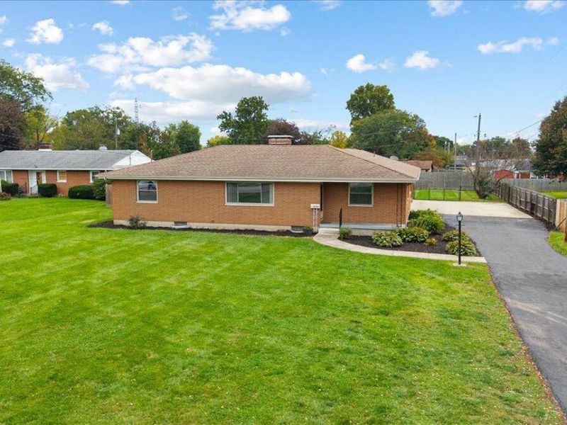 606 W Lake Avenue, New Carlisle, OH 45344 Photo 4