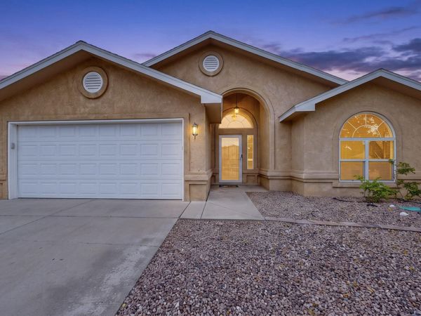 9804 Tapatio Drive NW, Albuquerque, NM 87114