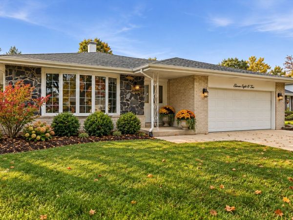 7802 Sawyer Road , Darien, IL 60561