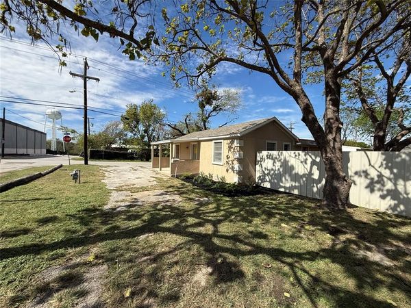 5524 Scoggins , Sansom Park, TX 76114