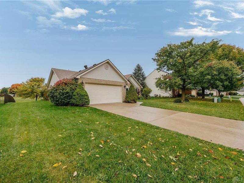 2622 Renwick Way, Troy, OH 45373 Photo 3