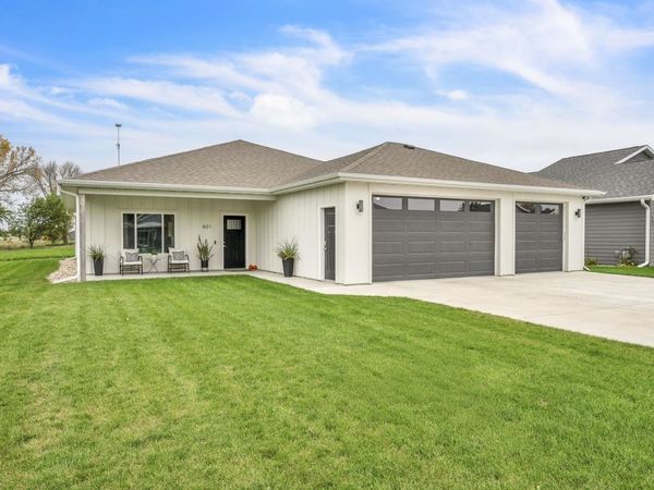 801 30th Street, Spirit Lake, IA 51360