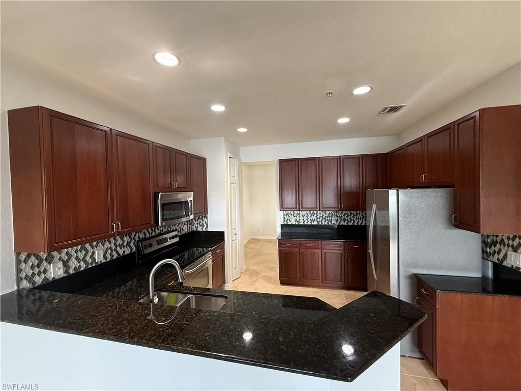 1370 Mariposa Cir , Unit 22105, Naples, FL 34105 Photo