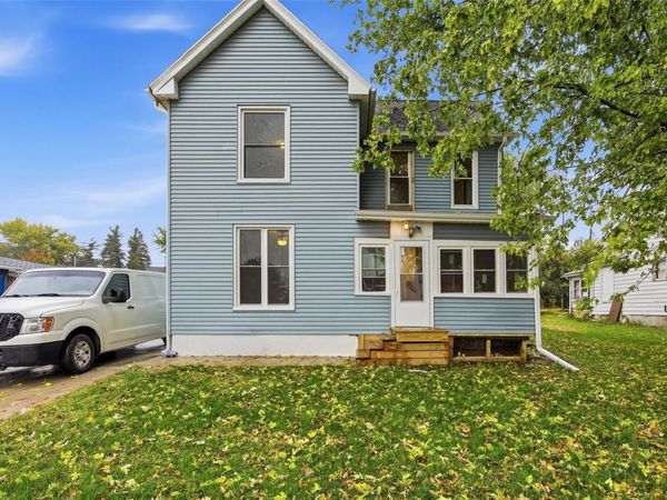 121 Grove Street , Shellsburg, IA 52332