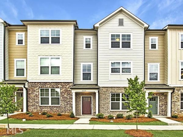 1613 Falcon Crest Way, Decatur, GA 30032