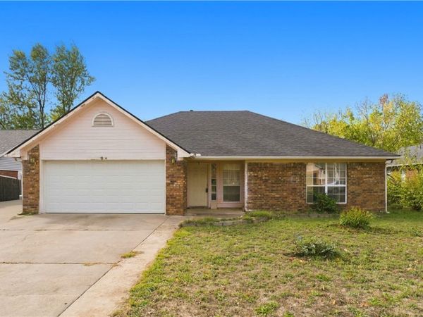 808 N 26Th , Rogers, AR 72756