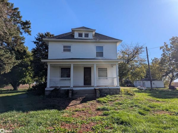 1574 Lincoln Ave, Humboldt, IA 50548