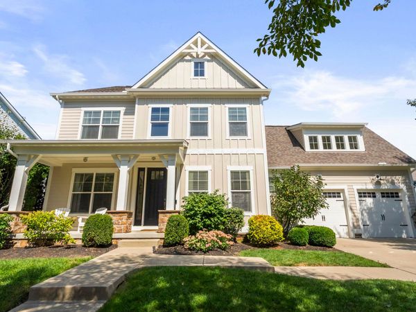7438 Cottonwood Drive , Plain City, OH 43064