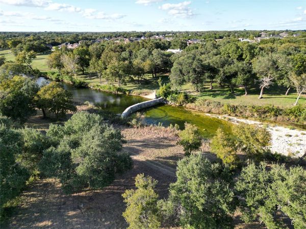 748 Buffalo TRL , Liberty Hill, TX 78642