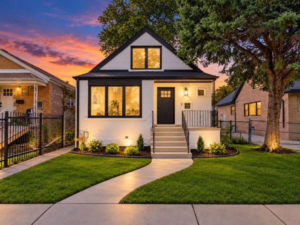 8648 S Phillips Avenue , Chicago, IL 60617
