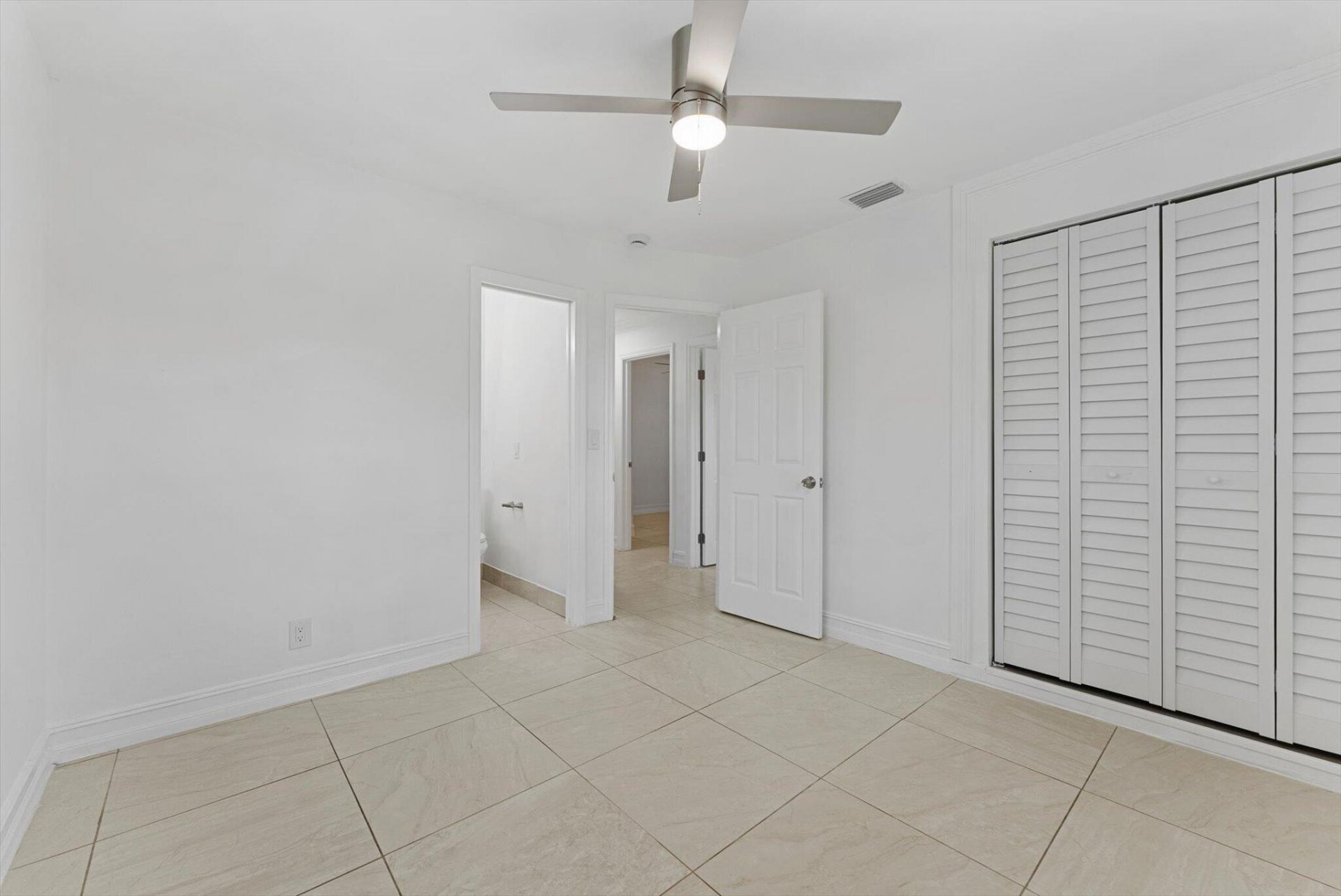 1420 9th Street, Lake Park, FL 33403 Photo