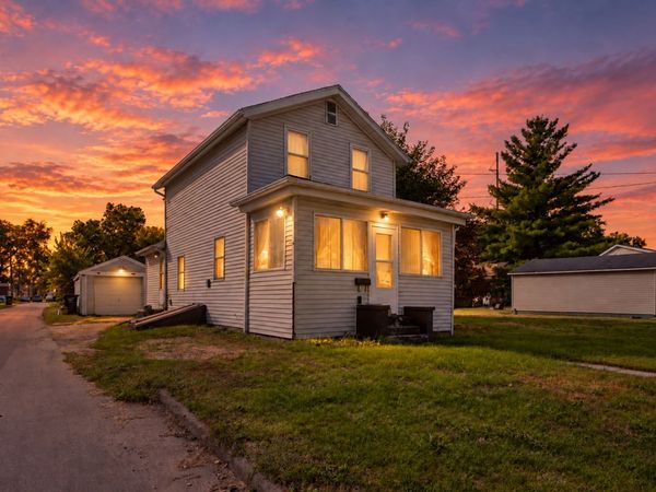 413 W Superior Street , Ottawa, IL 61350
