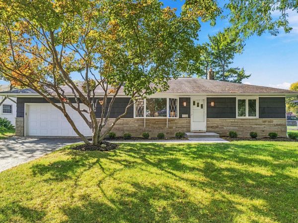 3357 Leighton Road, Upper Arlington, OH 43221