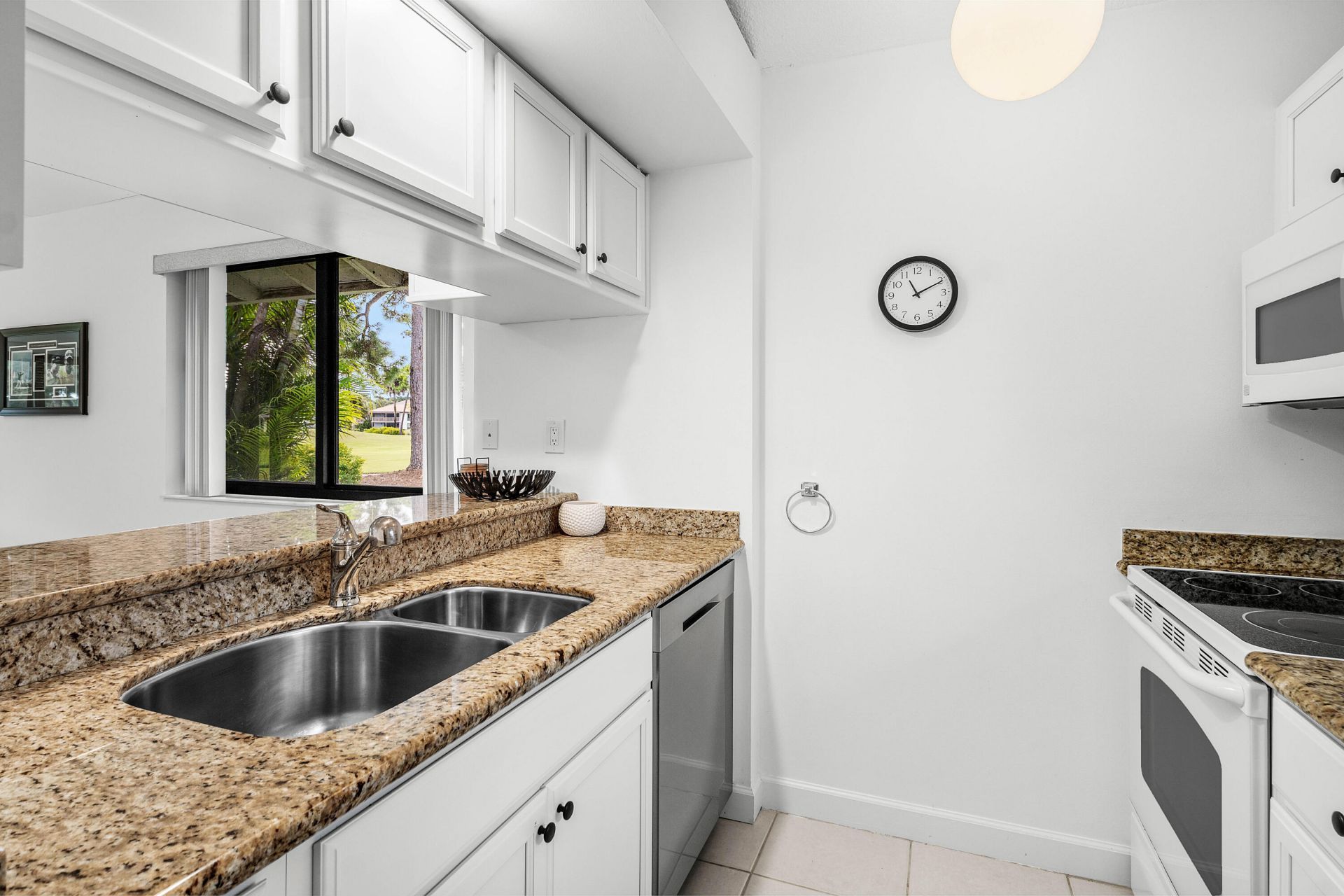 526 Club Drive, Palm Beach Gardens, FL 33418 Photo