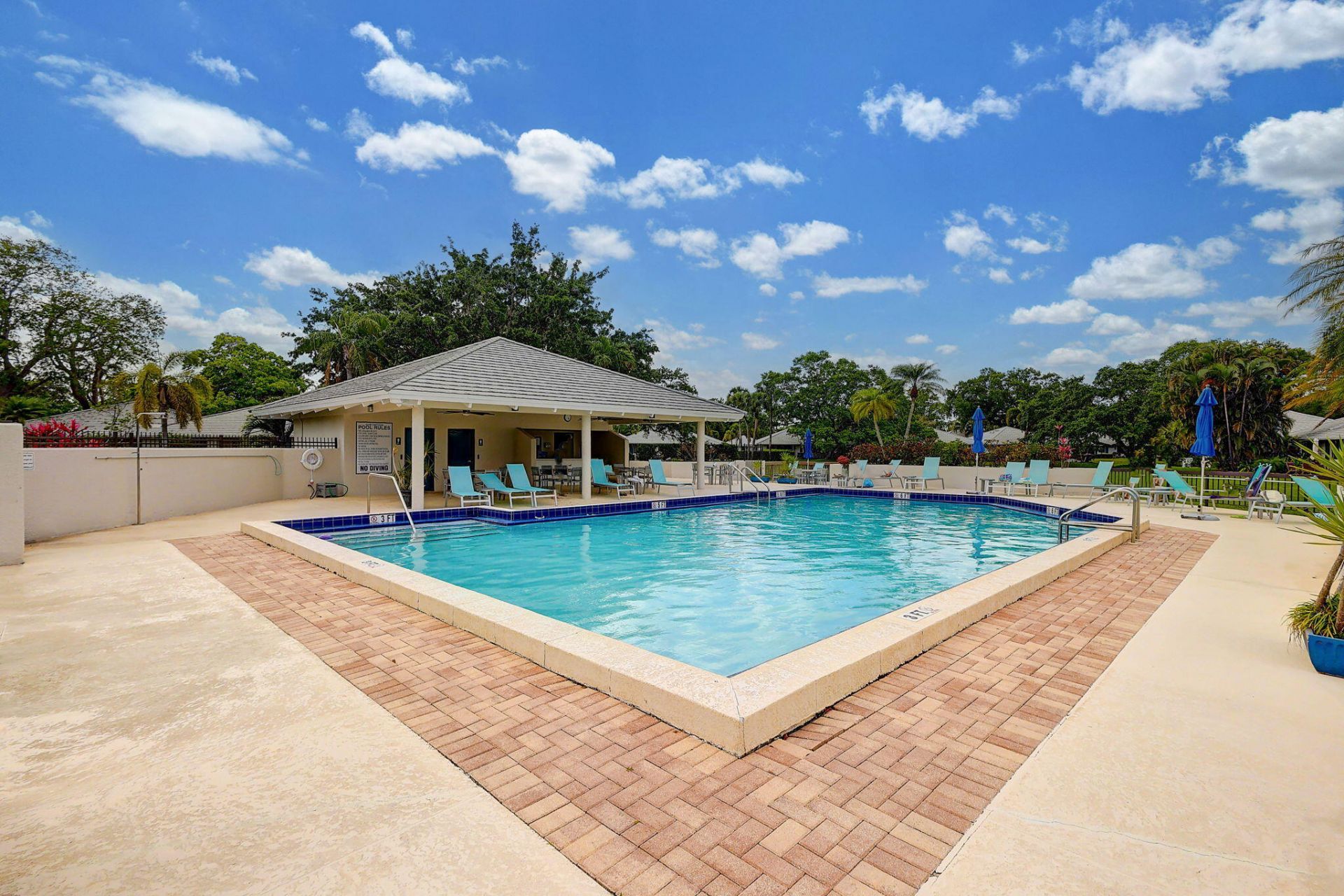 526 Club Drive, Palm Beach Gardens, FL 33418 Photo