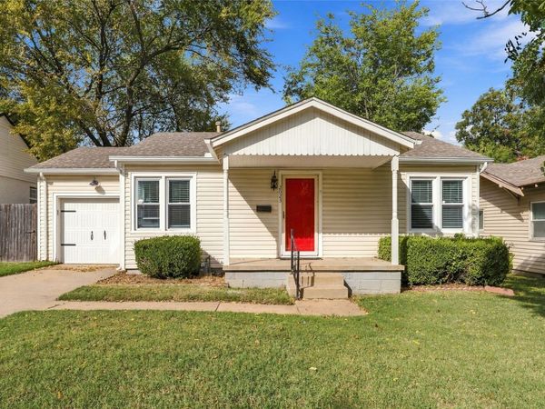2023 E 12th Place , Tulsa, OK 74104