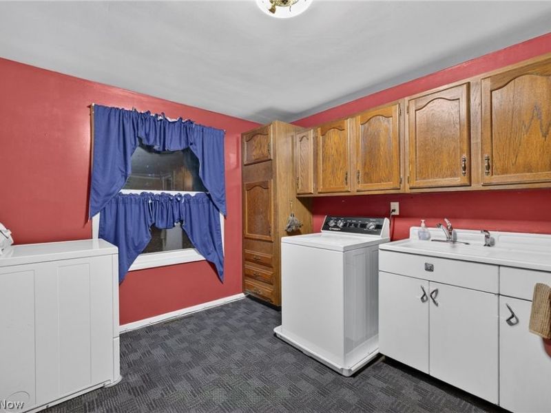 200 Manor Drive, Columbiana, OH 44408 Photo 40