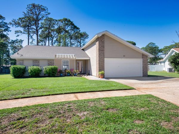 81 Paula Court, Mary Esther, FL 32569