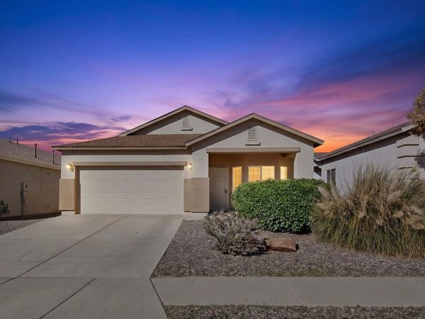 2839 Cabernet Street SW, Albuquerque, NM 87121