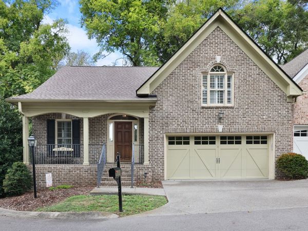 131D Woodmont Blvd , Nashville, TN 37205